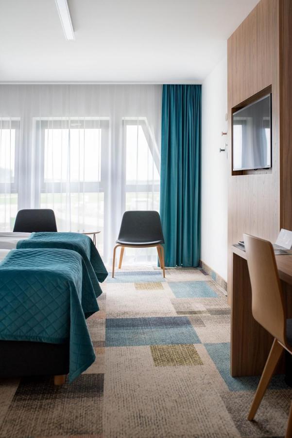 Hotel Termalny Унеюв Экстерьер фото