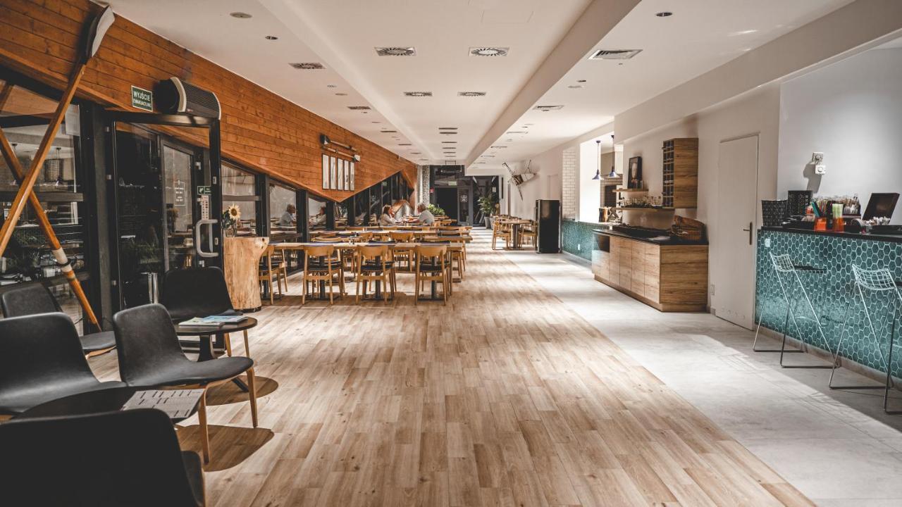 Hotel Termalny Унеюв Экстерьер фото