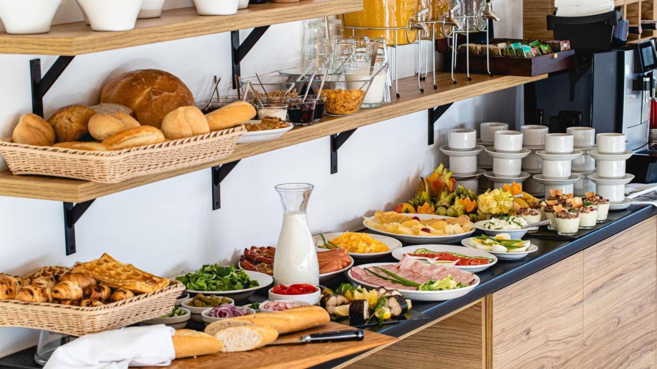 Hotel Termalny Унеюв Экстерьер фото