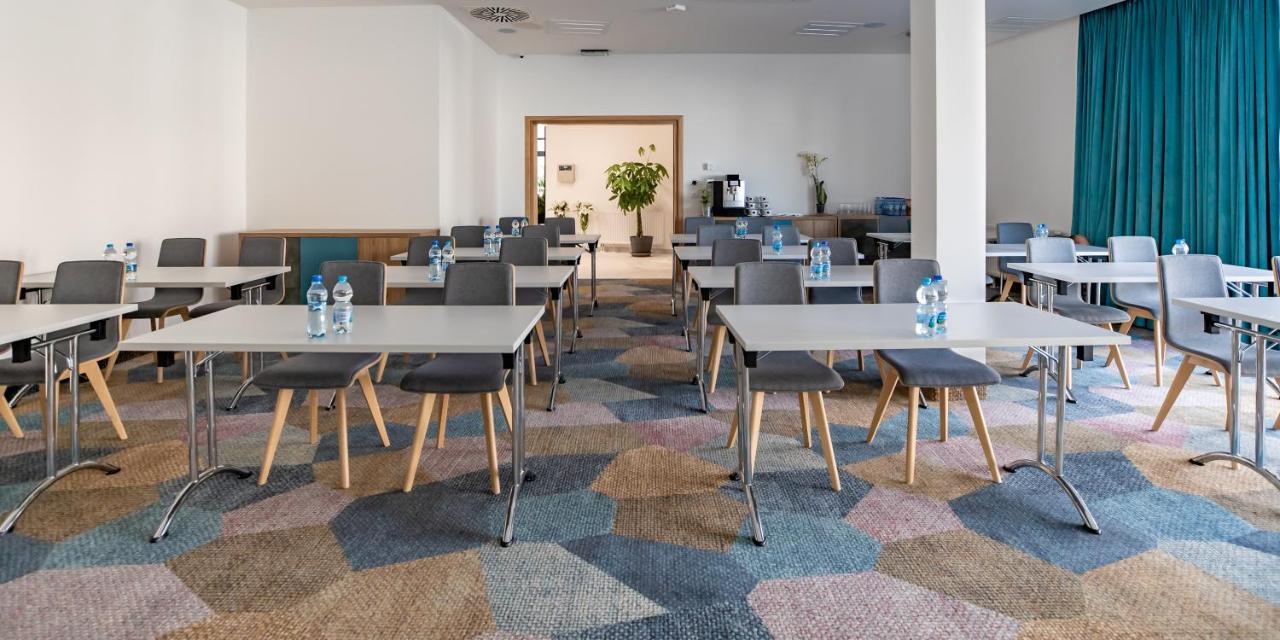 Hotel Termalny Унеюв Экстерьер фото